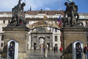 De Viena: viagem privada de dia inteiro a Praga