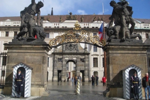 From Vienna: Full-Day Private Trip to Prague