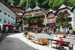 From Vienna: Hallstatt Heritage Day Trip and Alpine Lakes