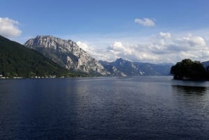 From Vienna: Hallstatt Heritage Day Trip and Alpine Lakes