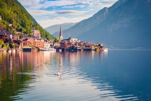 Z Wiednia: Wycieczka z przewodnikiem do Hallstatt w małej grupie