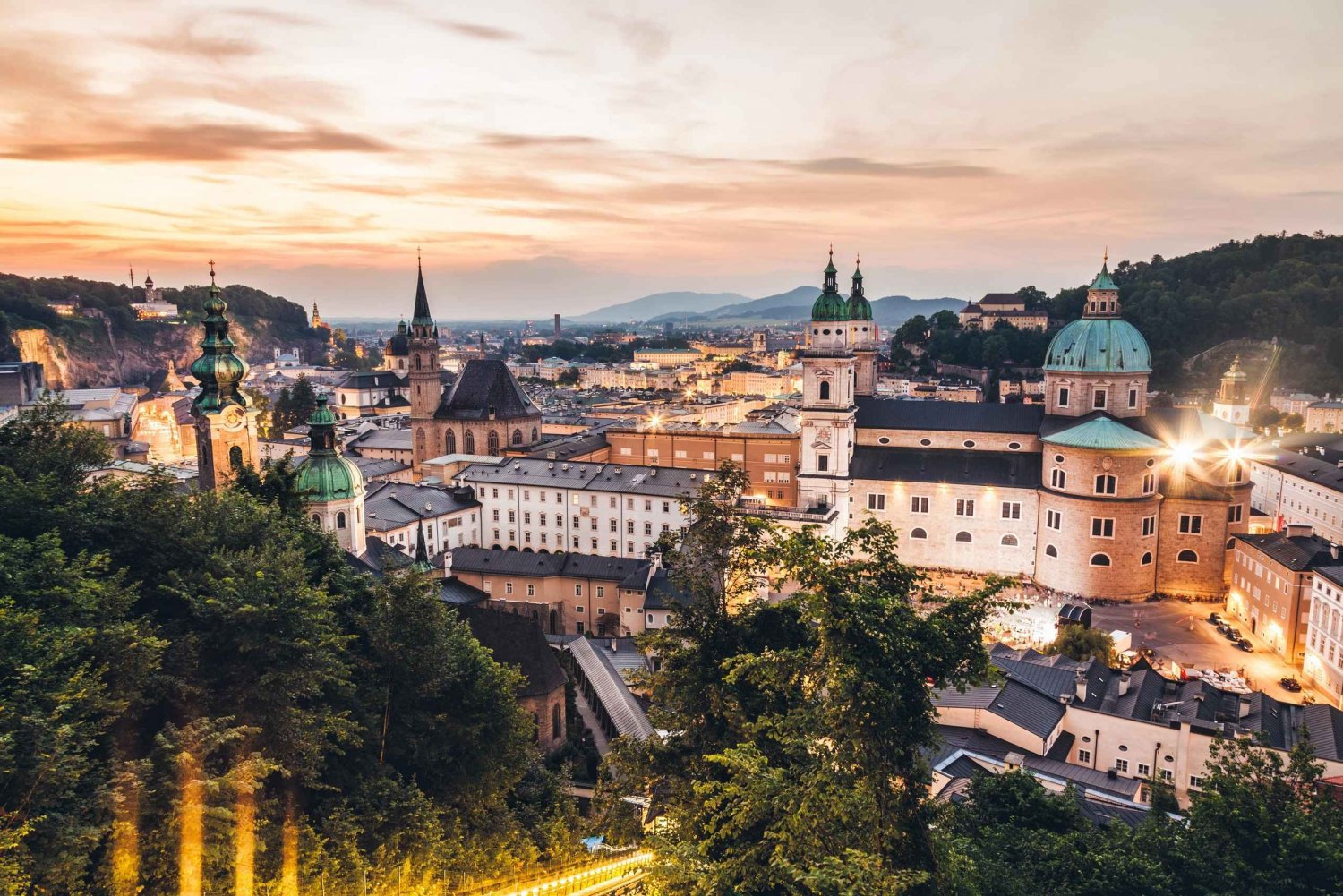 Desde Viena: Excursión de los Lagos a las Montañas,Melk,Hallstatt&Salzburgo