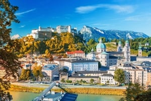 Från Wien: privat tur till Melk, Hallstatt och Salzburg