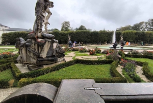 Von Wien: Tagestour ins malerische Hallstatt & historische Salzburg