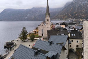 Von Wien: Tagestour ins malerische Hallstatt & historische Salzburg