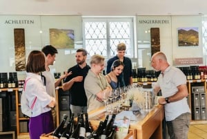 From Vienna: Wachau Valley Day Tour with Wine Tasting