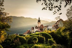From Vienna: Wachau Valley Day Trip with Wine Tasting