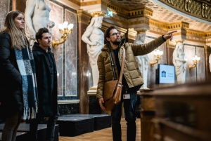 Vienna: Parliament Guided Walking Tour with Wine and Snack