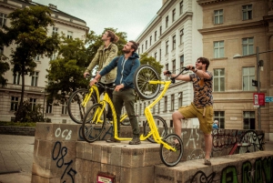 Vienna: Guided Tour by Kick Bike or E-Scooter with a Local