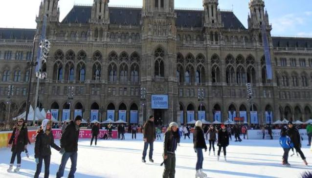 Iceskating in front of the City Hall