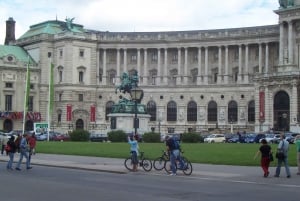 Imperial Vienna: Heldagstur fra Budapest