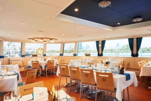 Krems: Crucero por el Valle de Wachau con comida de 3 platos