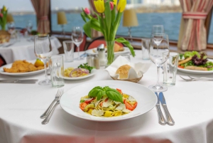 Krems: Crucero por el Valle de Wachau con comida de 3 platos