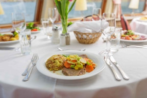 Krems: Crucero por el Valle de Wachau con comida de 3 platos
