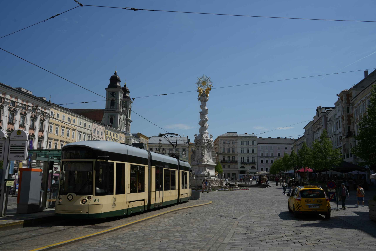 Linz Essential Highlights: In-Depth Private Walking Tour