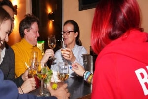 Vienna: Private Evening Discovery Tour with Dinner