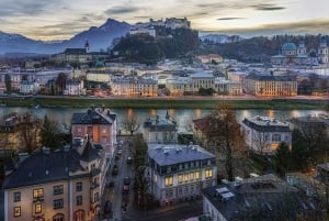 Excursión de lujo en furgoneta: Salzburgo, Hallstatt y mucho más para tu grupo