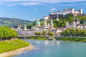 Luxury Van Tour: Salzburg, Hallstatt & More for Your Group