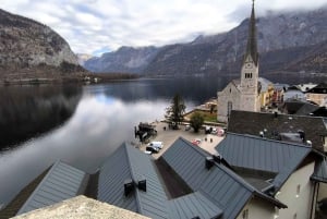 Luxury Van Tour: Salzburg, Hallstatt & More for Your Group