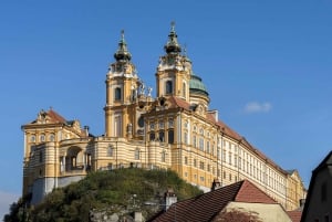Prague: 5-Day Private Tour to Budapest via Český Krumlov