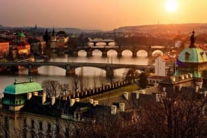 From Vienna: Prague Small Group Guided Day Tour