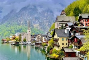 Prag: Transfer till Hallstatt via sagolika Cesky Krumlov