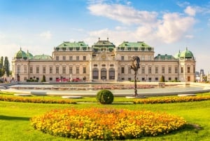 Private English speaking driver from Prague to Vienna & back