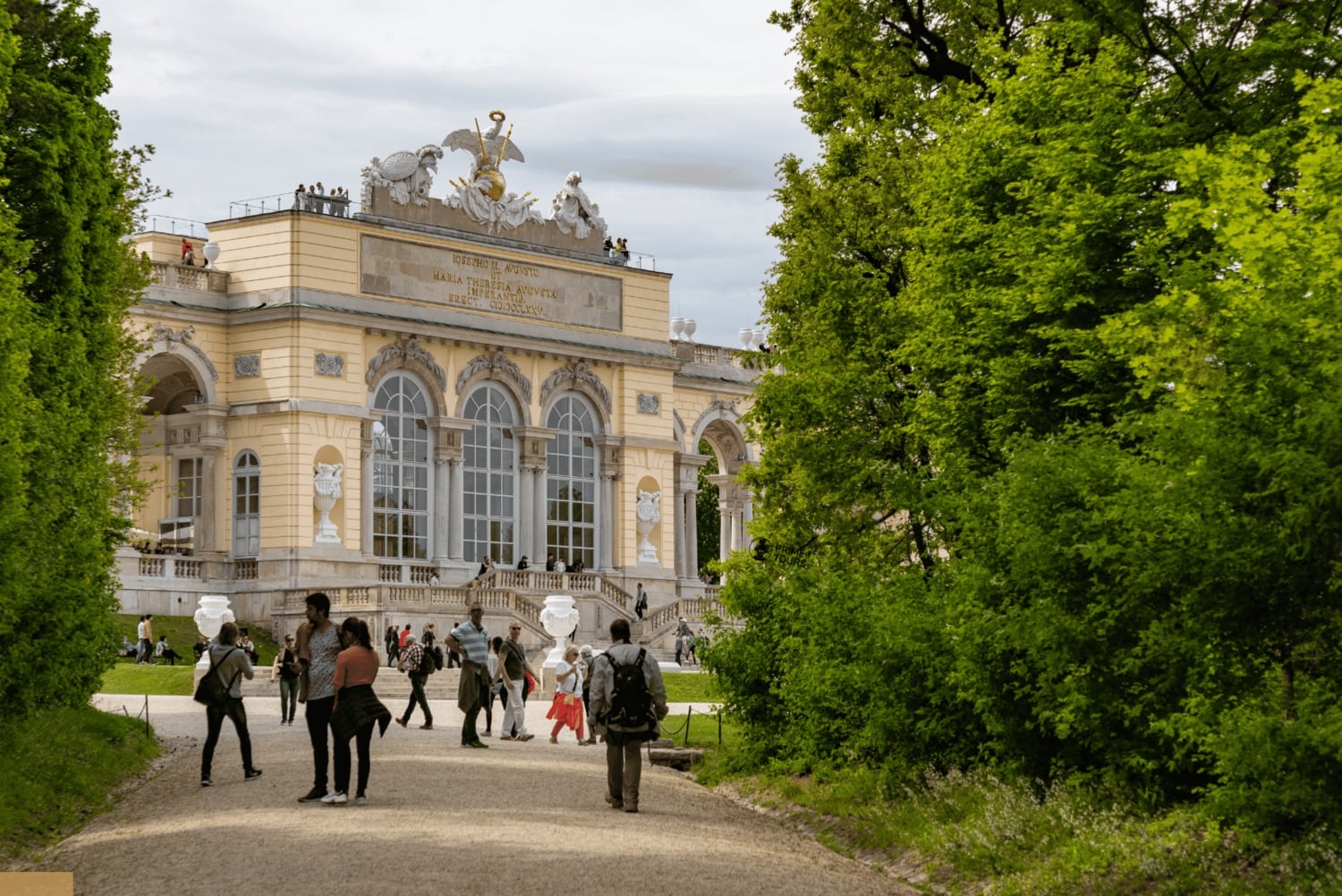 Частная экскурсия по дворцу Шёнбрунн: Вход включен
