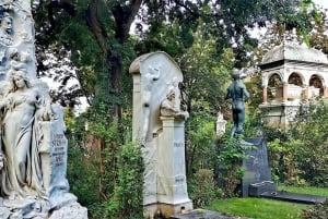 Private tour: Vienna Central Cemetery 1st gate and 2nd gate