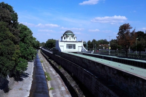 Ringstrasse,Hofburg&more Tours by public transport & walking