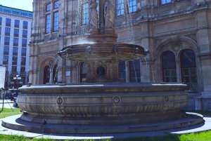 Ringstrasse,Hofburg&more Tours by public transport & walking