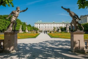 Salzburgin ja Alppien järvien koko päivän matka Wienistä