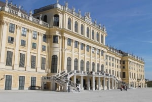 Grand Tour di Schönbrunn: Tour privato a piedi con salta la fila