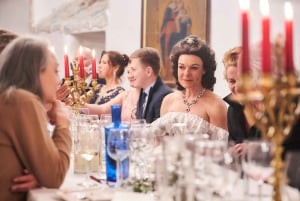 Sisi-illallinen näyttämöllä ja musiikilla Hotel Stefanie Wienissä