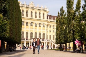Ohita jono: Schönbrunnin palatsi & Wienin kaupunkikierros