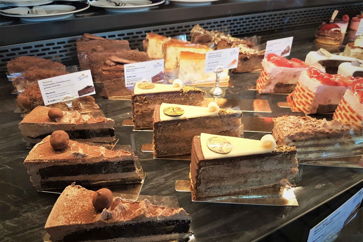 Visita a la Dulce Viena: La cuna de los pasteles y la cultura de los cafés