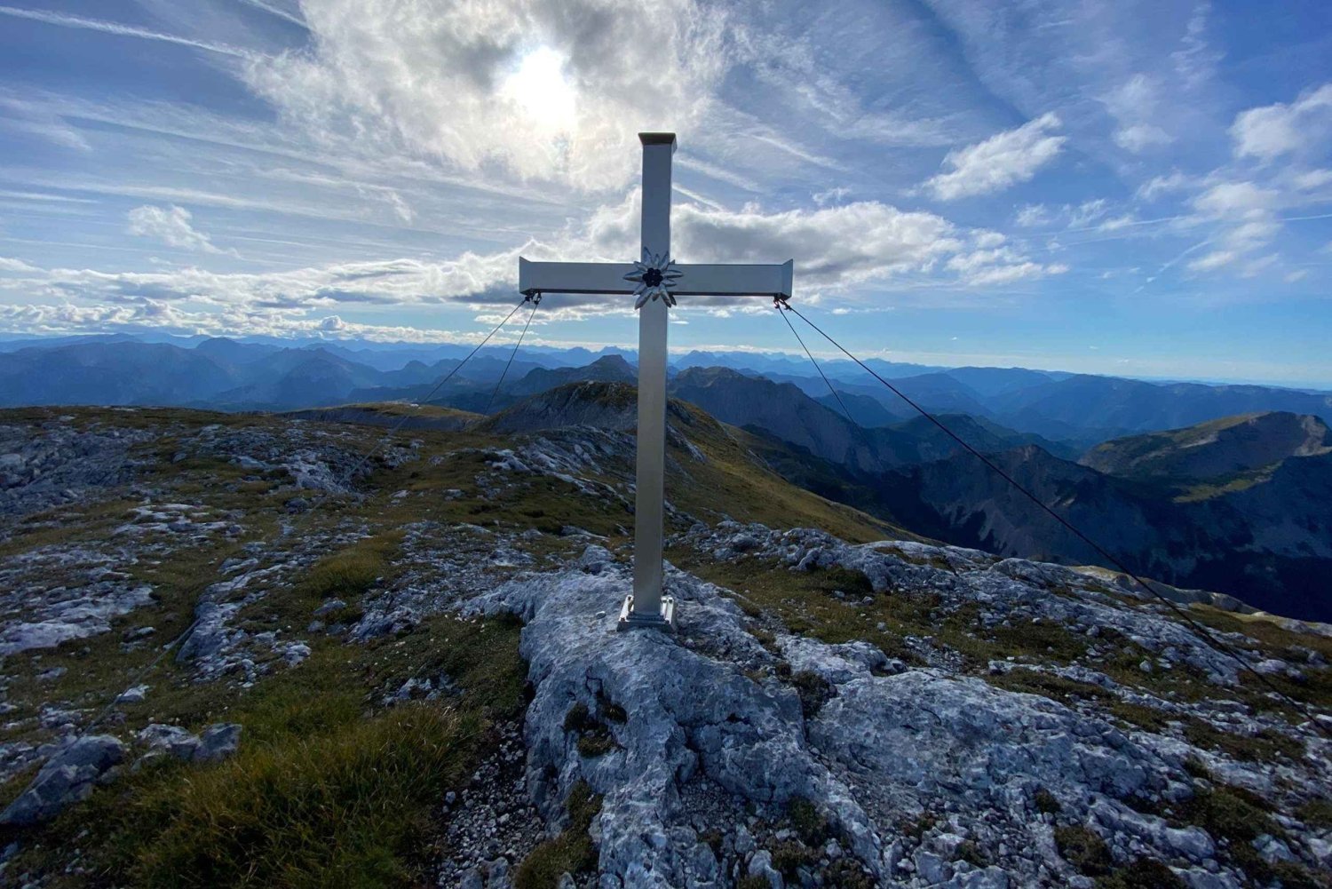 Vienna: 2-day Alpine Mountain Hiking Tour Guide and Transfer