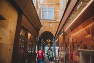 Vienna: Food, Coffee, and Market Discovery Tour