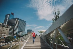 Vienna: Food, Coffee, and Market Discovery Tour