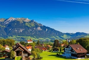 Vienna: Austrian Alps, Hallstatt and Salzburg Guided Tour