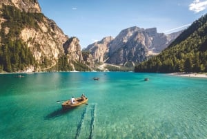 Vienna: Austrian Alps, Hallstatt and Salzburg Guided Tour