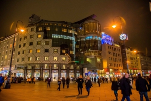 Viena: Big Bus City Highlights Night Tour com guia ao vivo
