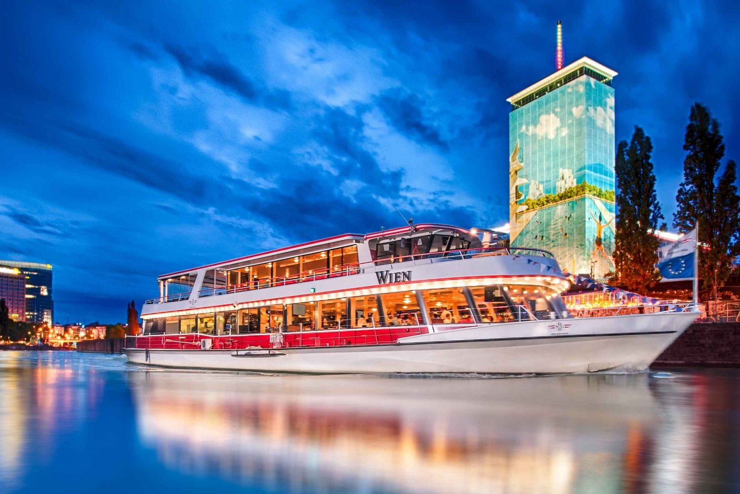 Wenen: Blue Donau-cruise, diner en concertervaring