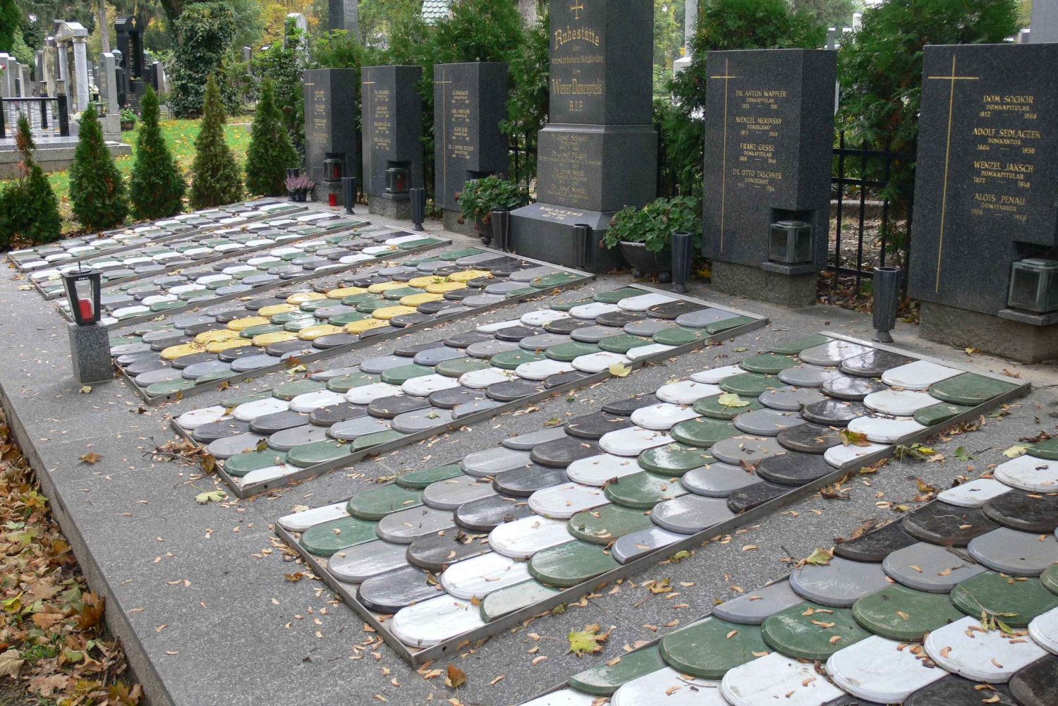 Vienna: Central Cemetery ‒ City of the Dead