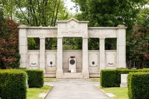Gåtur til Wiens centrale kirkegård med transfer
