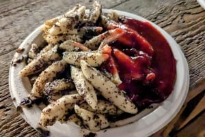 Vienna: Christmas Market Food and Drinks Tour