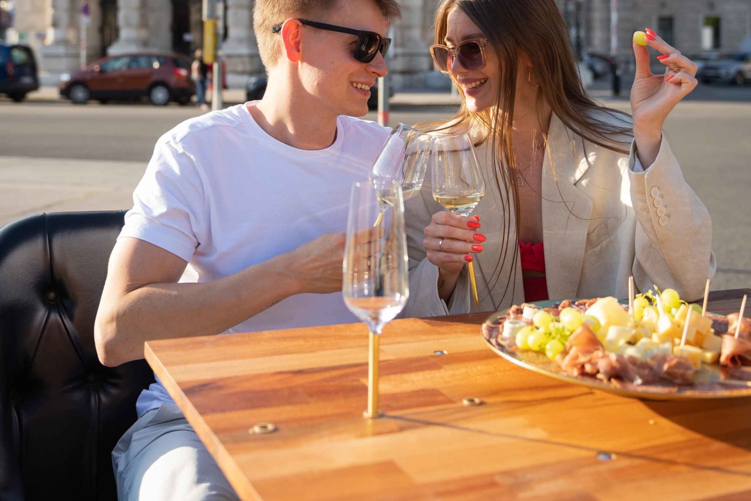 Visite de Vienne et dîner gastronomique dans une voiture ancienne classique