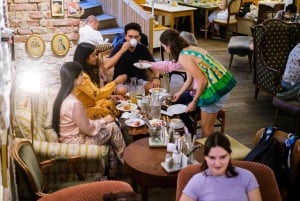 ウィーンコーヒーとケーキツアー：スイーツ、物語、隠れたカフェ