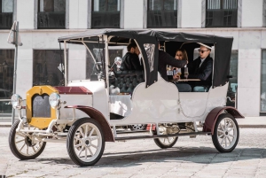 Vienna: Culinary Sightseeing Tour in an Electric Vintage Car