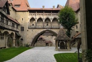 Wien: Dagsutflykt – Slott runt Wien + underjordisk sjö